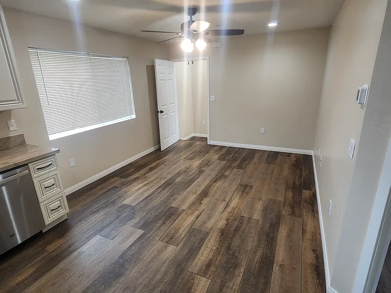 560 Tilling Way #2 — Photo 8