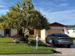 9831 NW 24th St, Coral Springs, FL 33065