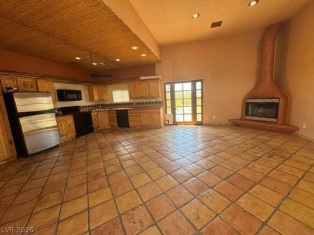 5450 Humbolt Pl — Photo 4