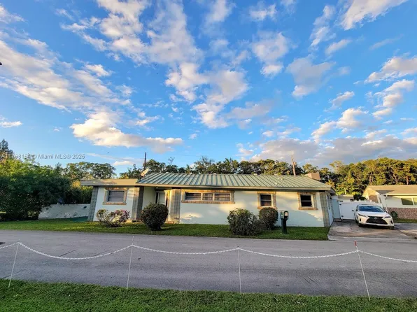 2455 NE 137th St, North Miami Beach, FL 33181