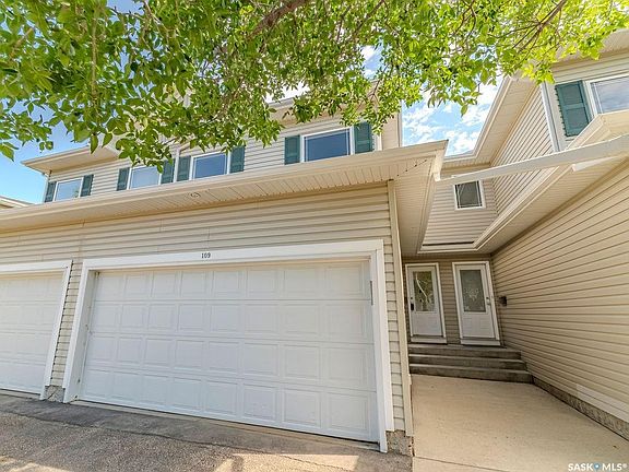 2nd image of 825 Heritage Grn #109