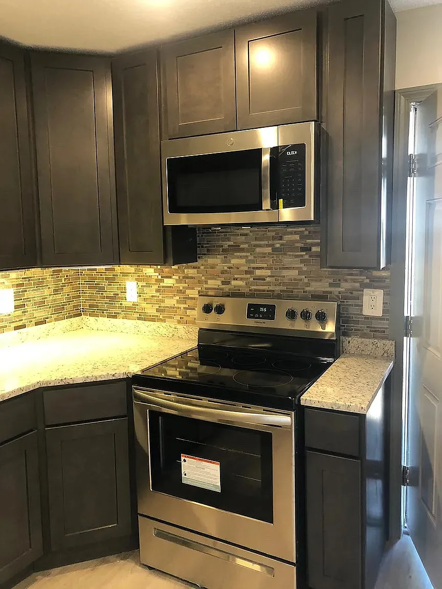 2 bed, $1,900 — Photo 1