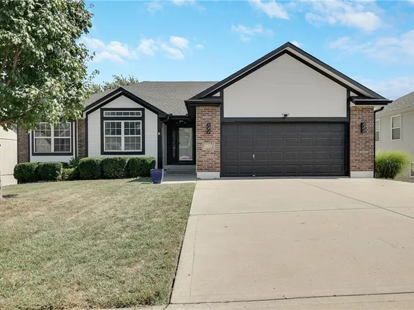 803 SW Brome Dr, Grain Valley, MO 64029