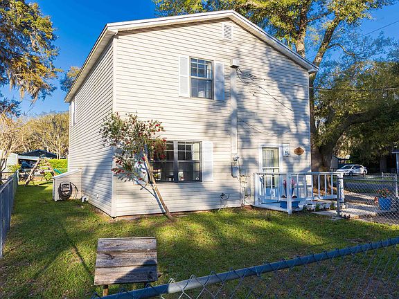 4th image of 4240 New Hampshire Rd