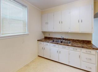 512 N 2nd St #2, Bismarck, ND 58501