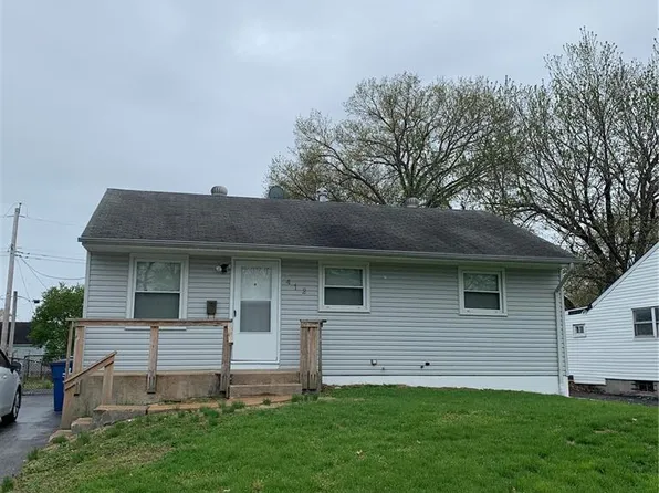 412 Macdougall Dr, Saint Louis, MO 63137