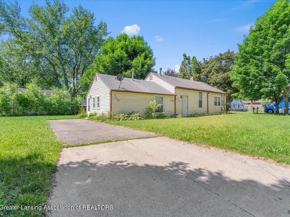 3705 Burchfield Dr, Lansing, MI 48910