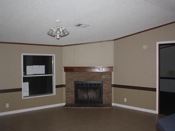 2nd image of 128 Douglas Ave