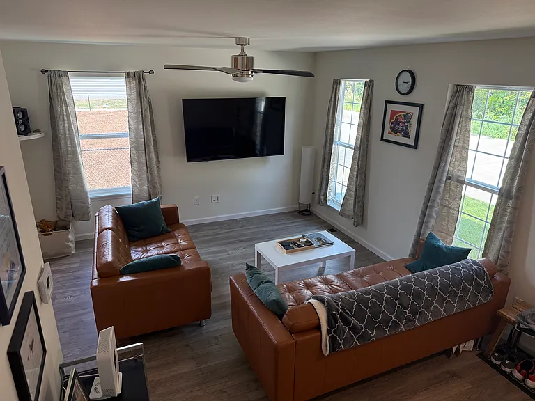 435 Sunset Hollow Dr — Photo 9