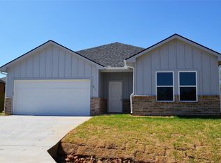 311 Hoover Rd, Mabank, TX 75147