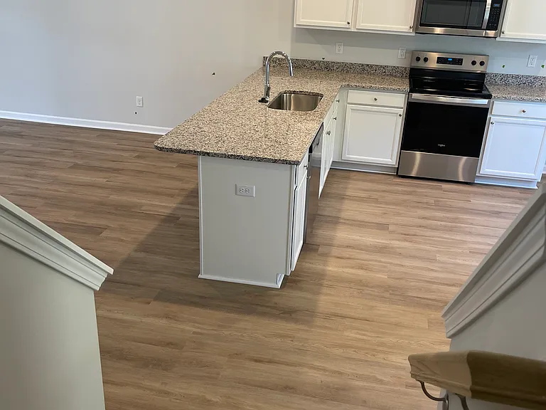 223 Harding Ln — Photo 9