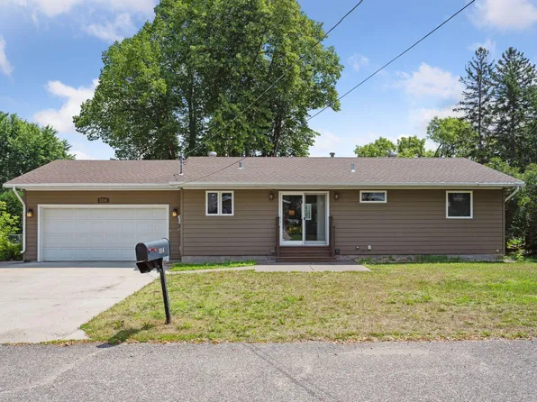 1114 Pine Tree Blvd, Little Falls, MN 56345