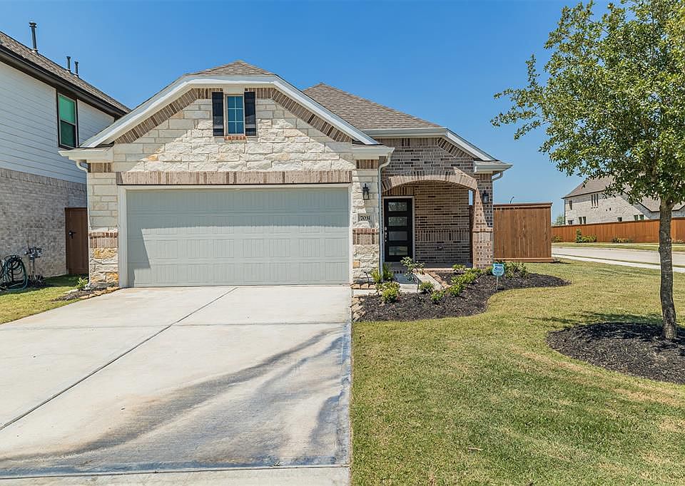 1st image of 7031 Winterberry Glen Ln