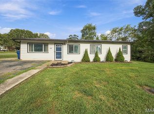 203 N Ellen St, Dixon, MO 65459