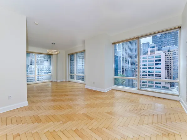 845 United Nations Plaza image 2 of 10