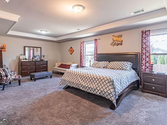 5th image of 103 Creekside Bluff Way