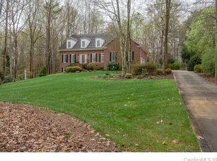 2601 Goshen Ln, Charlotte, NC 28270