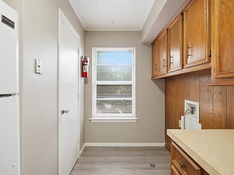7406 Waco Ave #B — Photo 6