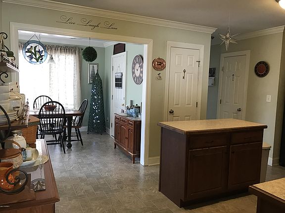 2nd image of 209-A South Pointe Dr.