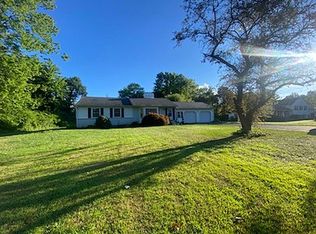 10581 Clearlake Dr, Painesville, OH 44077