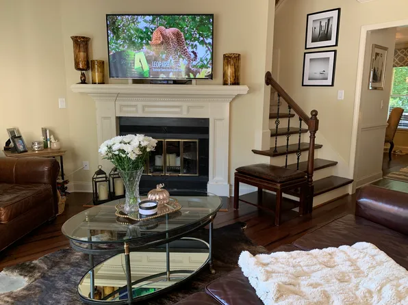 710 Powell Dr, Raleigh, NC 27606
