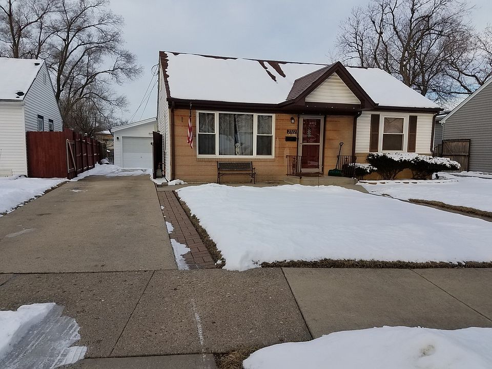 1st image of 2512 Dora St