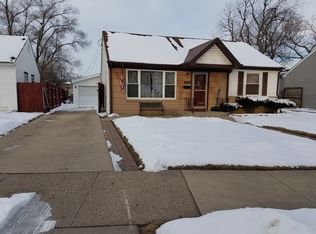 2512 Dora St, Franklin Park, IL