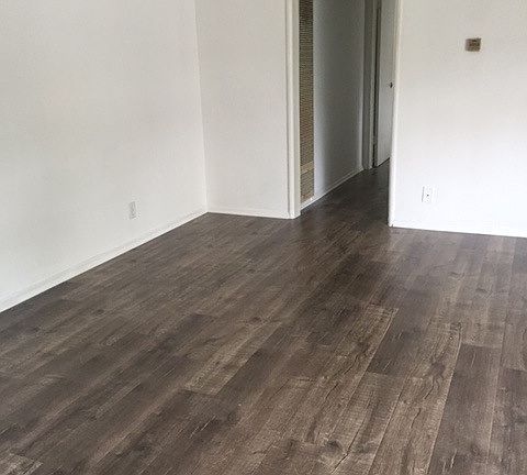 3rd image of 7602 Lexington Ave