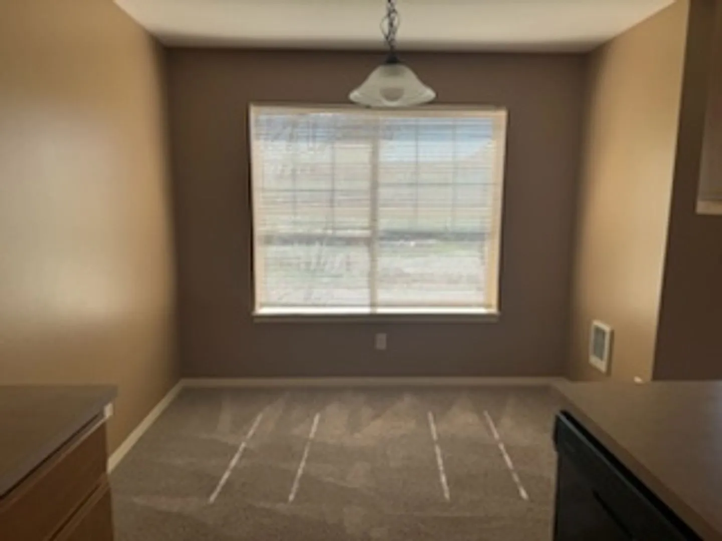 195-Santiam Village Apartments — Photo 3