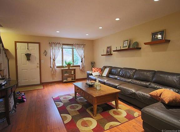 5th image of 84 Woodcock Ct #84