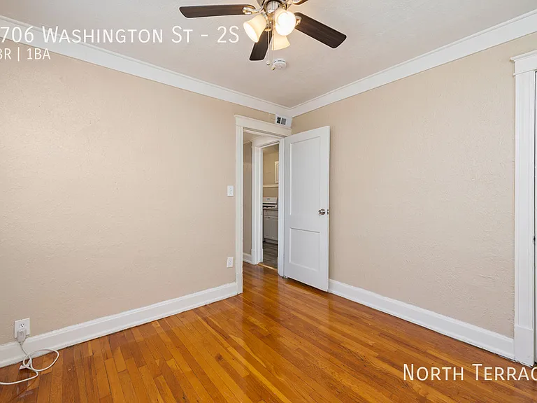 3706 Washington St #2S — Photo 11