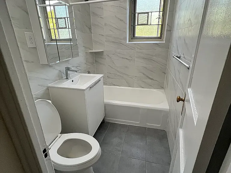185-15 64th Ave #3C — Photo 4
