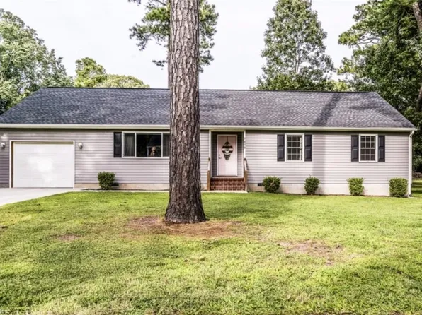 2401 Ironwood Ln, Hayes, VA 23072