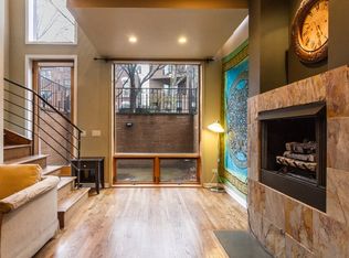 902 N Wood St #1N, Chicago, IL 60622