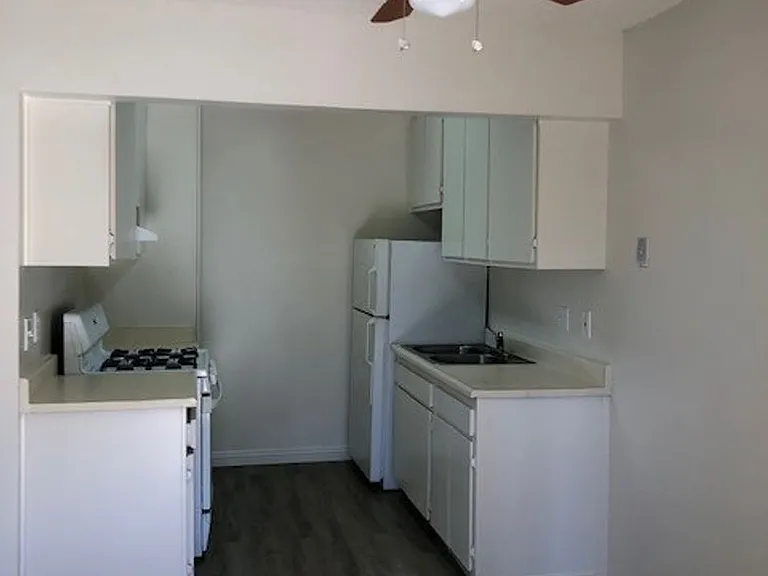Sierra View — Photo 11