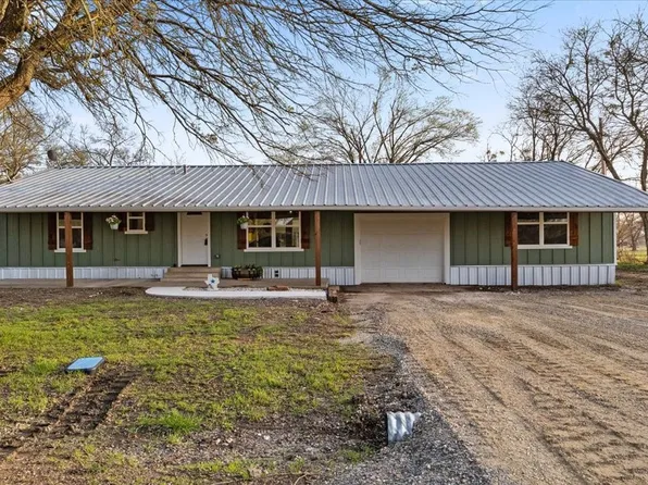 311 W Travis St, Leonard, TX 75452