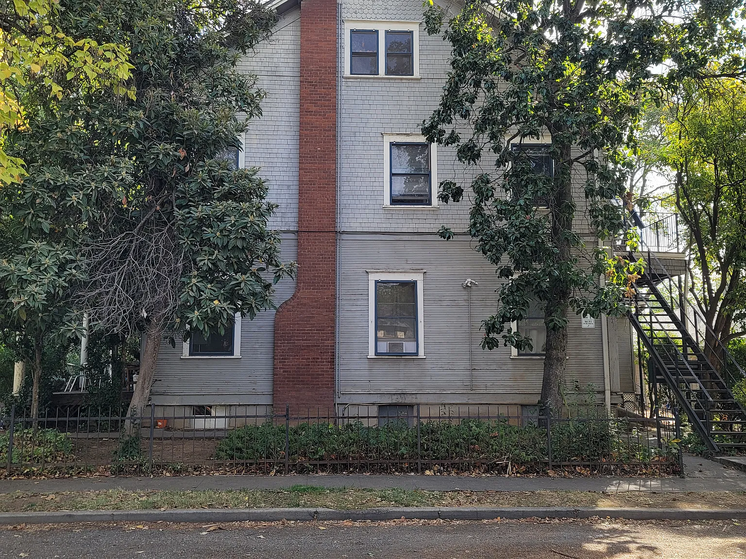 2 bed, $1,325 — Photo 4