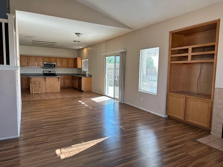 13694 Menlo Way — Photo 3