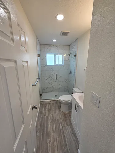 616 S Van Ness Ave #616D Photo 1