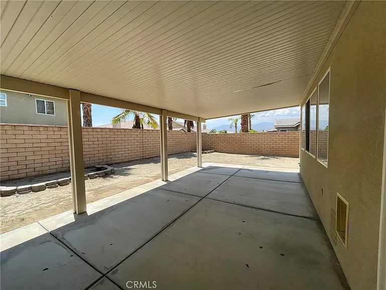 37222 Camden Dr — Photo 8