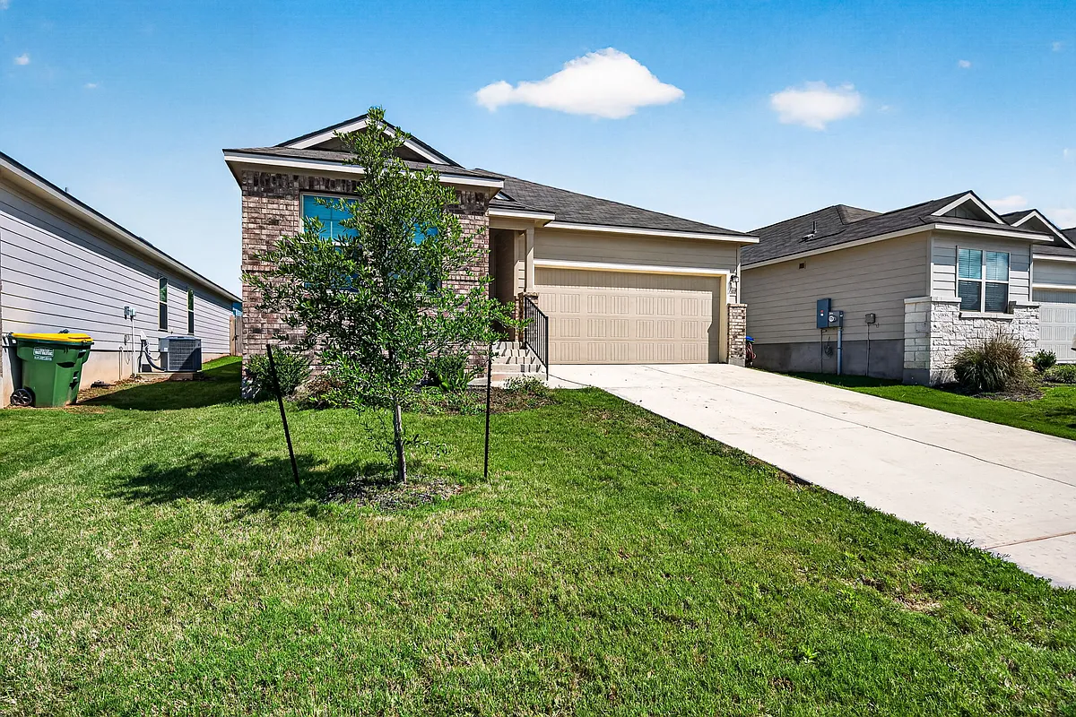 Building Photo - 13111 Bay Point Way St