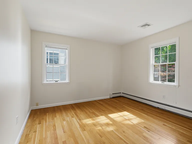 53 Prince St — Photo 14