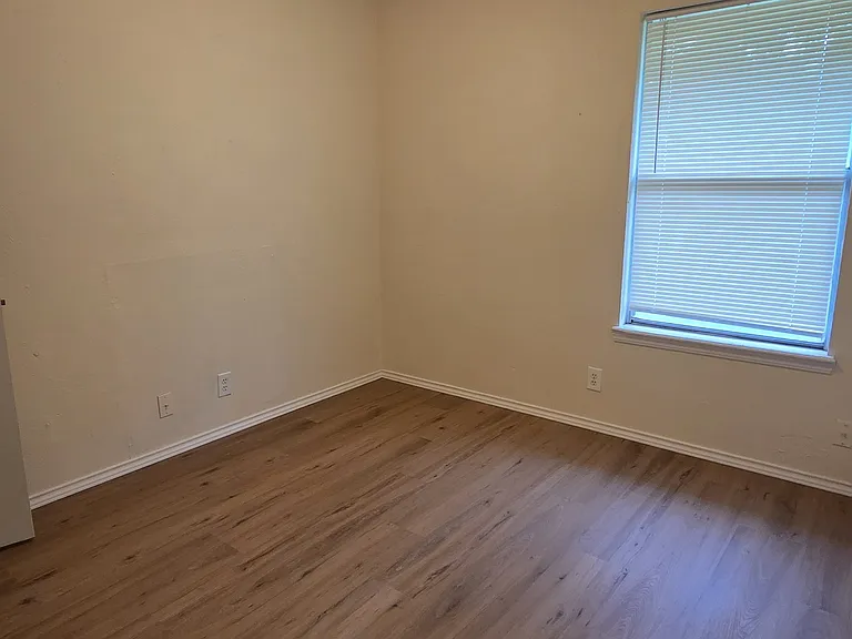 4314 Willowpoint Dr — Photo 16