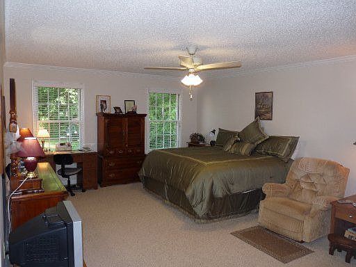 3rd image of 923 Jamestown Way Lot U-11