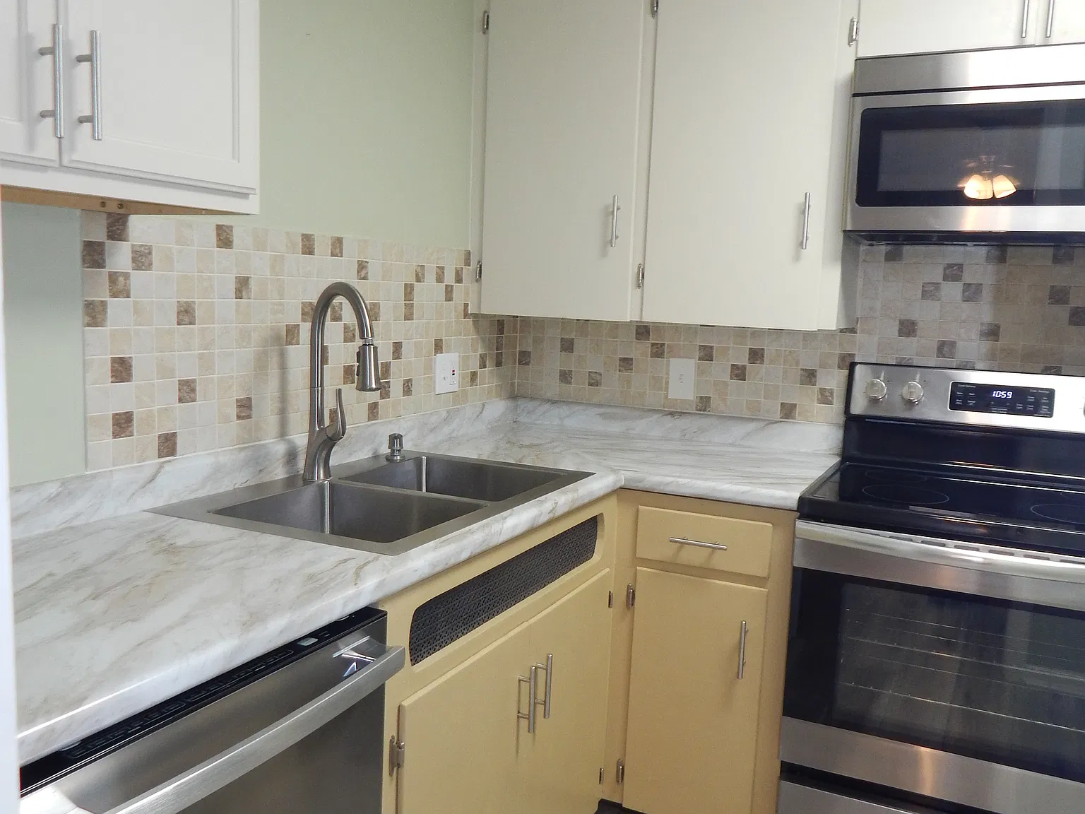 2 bed, 624 sqft, $1,095 — Photo 4