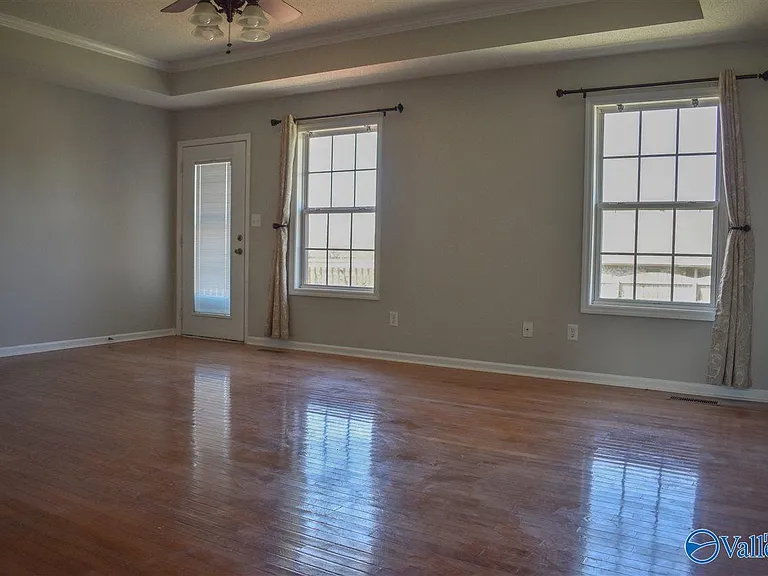 18201 Menefee Rd — Photo 21