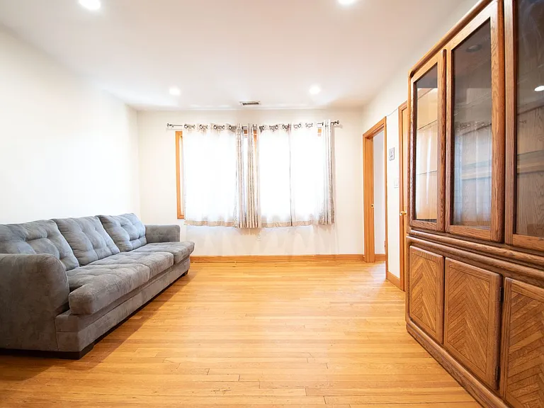 20 Greymere Rd #3 — Photo 2