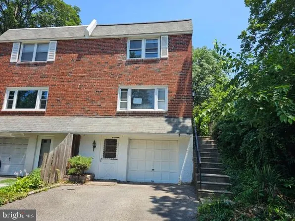 7809 Roanoke St, Philadelphia, PA 19118