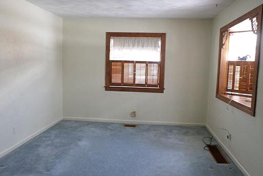 3rd image of 625 Prince Albert Blvd