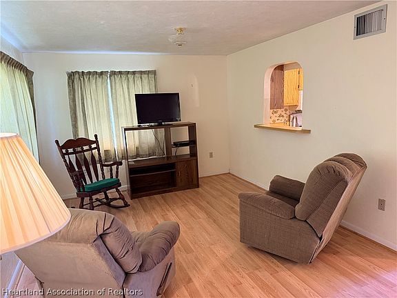 3rd image of 843 Lake June Rd